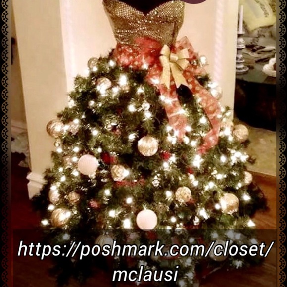 Welcome to my closet! - Picture 1 of 1